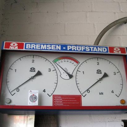 KFZ-Werkstatt Reifendruck messen - Lohmann Kfz Service in Sassenberg